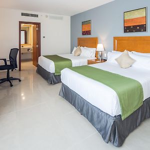 Superior Queen Room Two Queen Beds Non-Smoking
